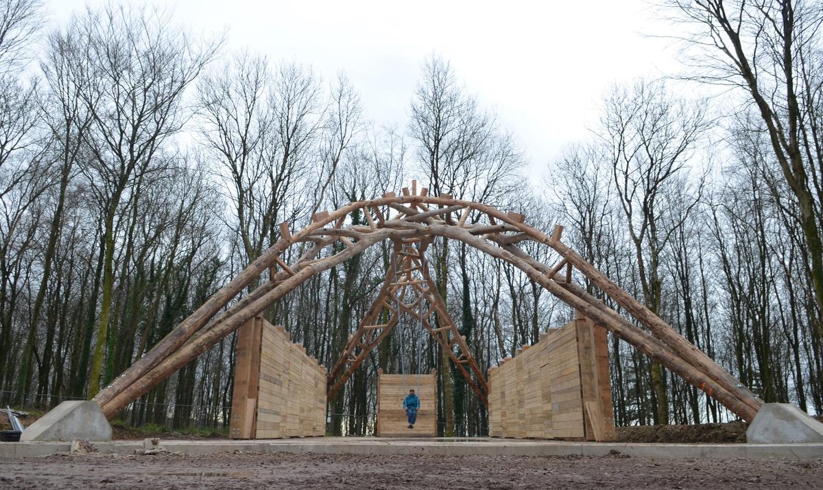 Tree Fork Truss with swing PHOTO ValerieBennett